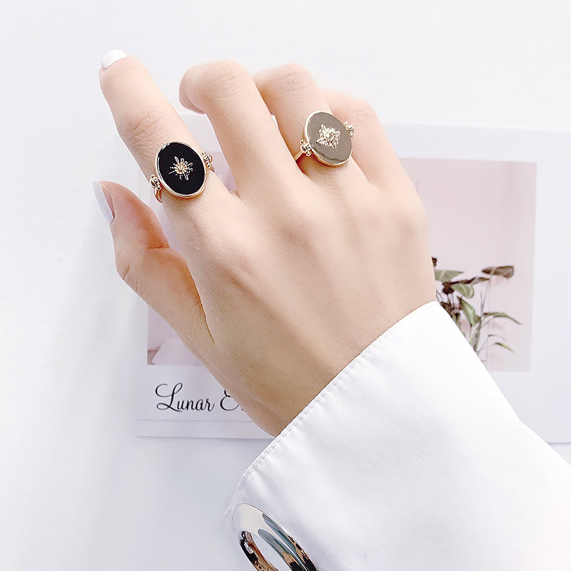 Black enamel double-sided ring(with astral)